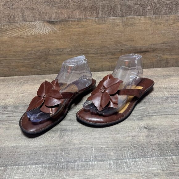 Born Brown Leather Floral Thong Sandals Women's Size 9